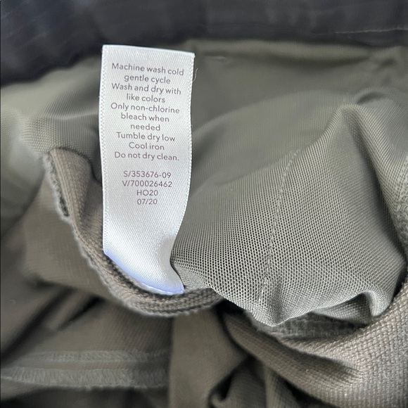 Athleta Wander Stash Skinny Pant Olive Green Size 4P - Picture 5 of 5
